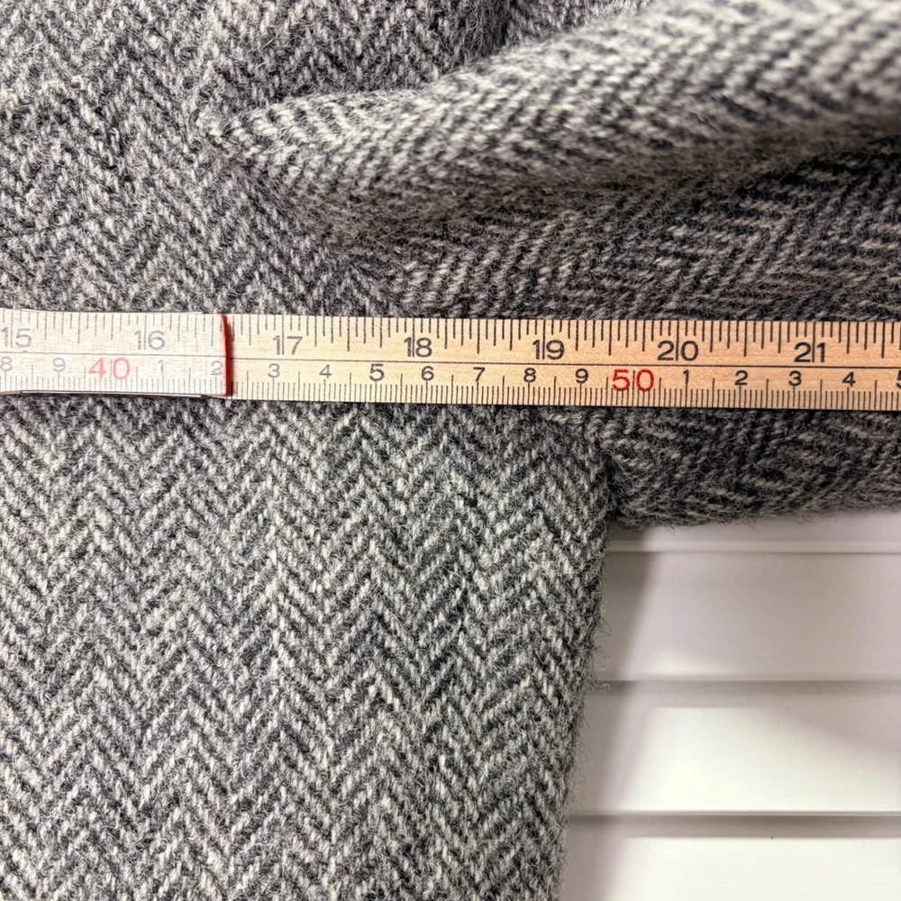 Harris Tweed Grey Herringbone Wool Sport Coat Blazer Young Mans Fancy Union Made